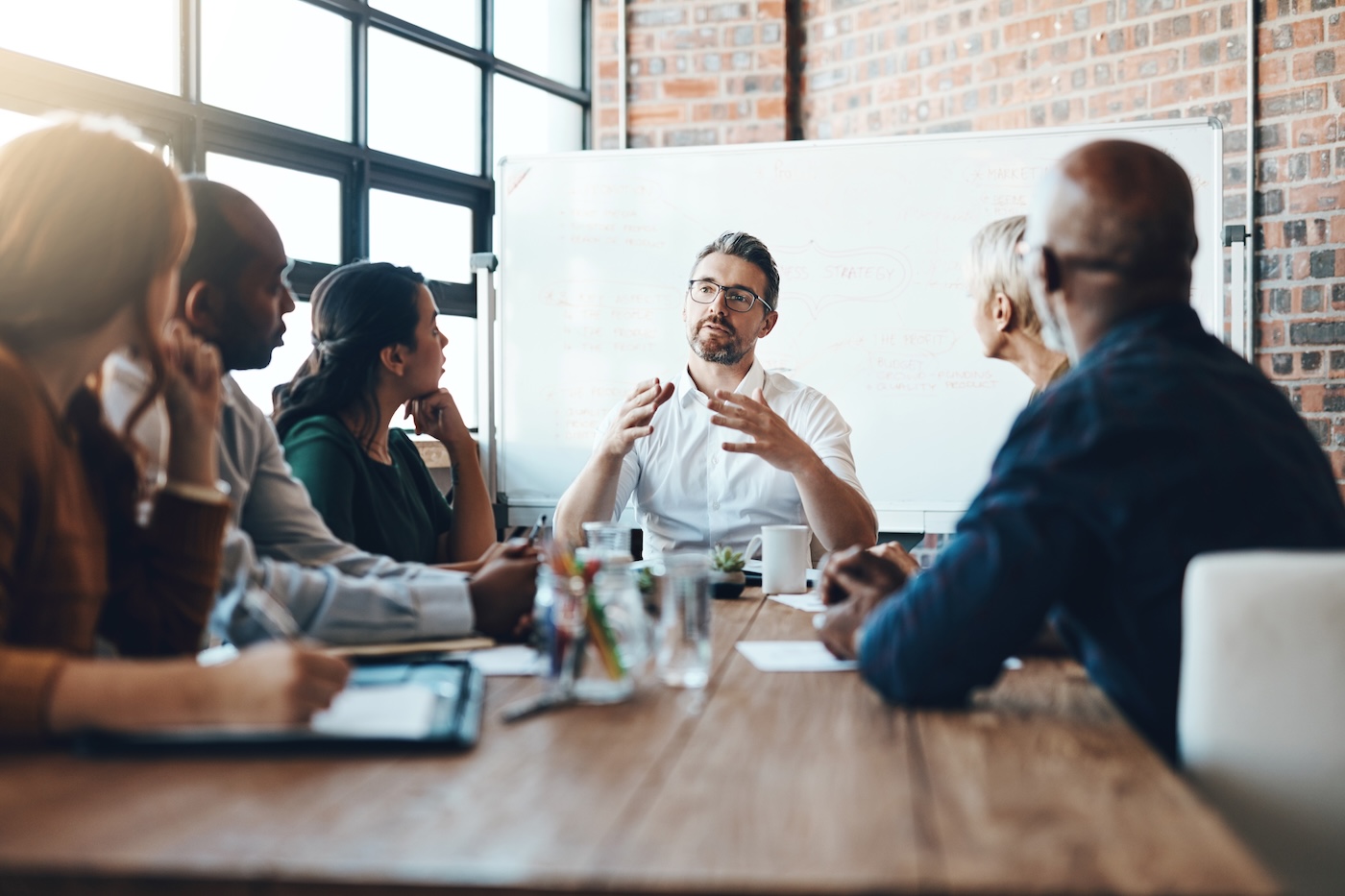 Man, manager and meeting or presentation in boardroom with coworkers for corporate business seminar. Discussion, financial and training for company growth with teamwork, leader and workshop mentor. SSUCv3H4sIAAAAAAAAA22S227rIBBF/4XnPIAdO3Z+paqqASYxqmEswOfUqvLvHSDSubRve42Yy972p9CQnBHXT+HWdU85QnYUxFWeRMRgMVb5K/ajrAqtyxQdrJU0ZLME8CiuIi1E+W1S6jwocRLg+MXjJFKGvCdMvILJQMY791f+s5vLPIG70q6L4Jfyx/qjnLUi1IEvojM4QifVDPxG9nIe1YD6xqA7Mw7z3Ctk6JTSvbLSdAxjr9SkznIaCkhrLxOOl7nAKFUH0s4TwxklXDSqyyheT+L9d8bonyZgt46a3KIzLtwbUF5KXtUnR0m+WEjLnrmX0bwXbgEGypiPjXNTbO5m2FDYvS7tQvXjcO5kV92Wh6llYDm7Zxo108Xx0Hi0hXW+s88L920lsLkcKcCSxuf6suyfe7hgI4JP2fl2DKzgj6rwQPRVeUp5WyhTqnjA4Z2JVGGjYIeqDK20R00frQ6hxOHZL7Q9uFFyf8/R7l7PqKU2YnWbRVhLDnVv+Rn5e3sMufUYCP/1pO8l1fXxxurx+AJdnJls4AIAAA==